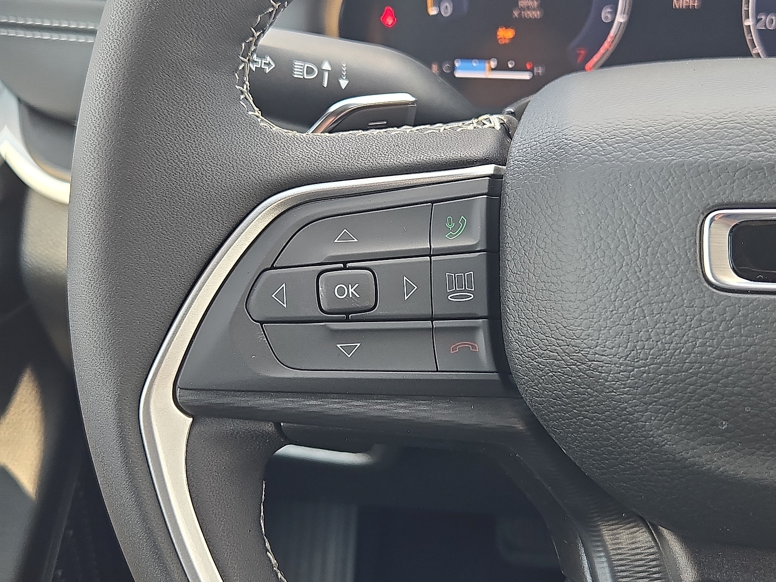 2025 Jeep Grand Cherokee Altitude - Photo 13