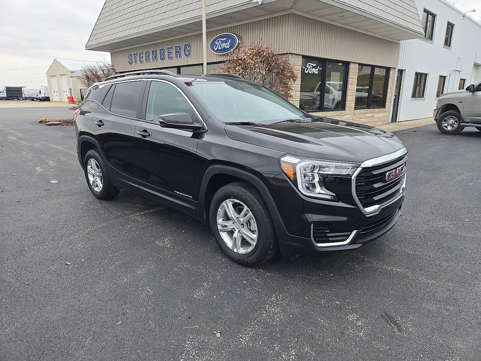 2022 GMC Terrain SLE's photo