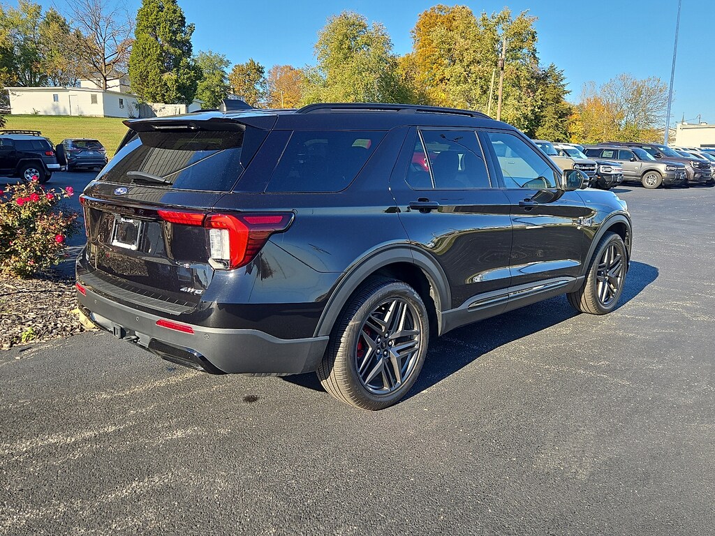 Certified 2025 Ford Explorer ST-Line