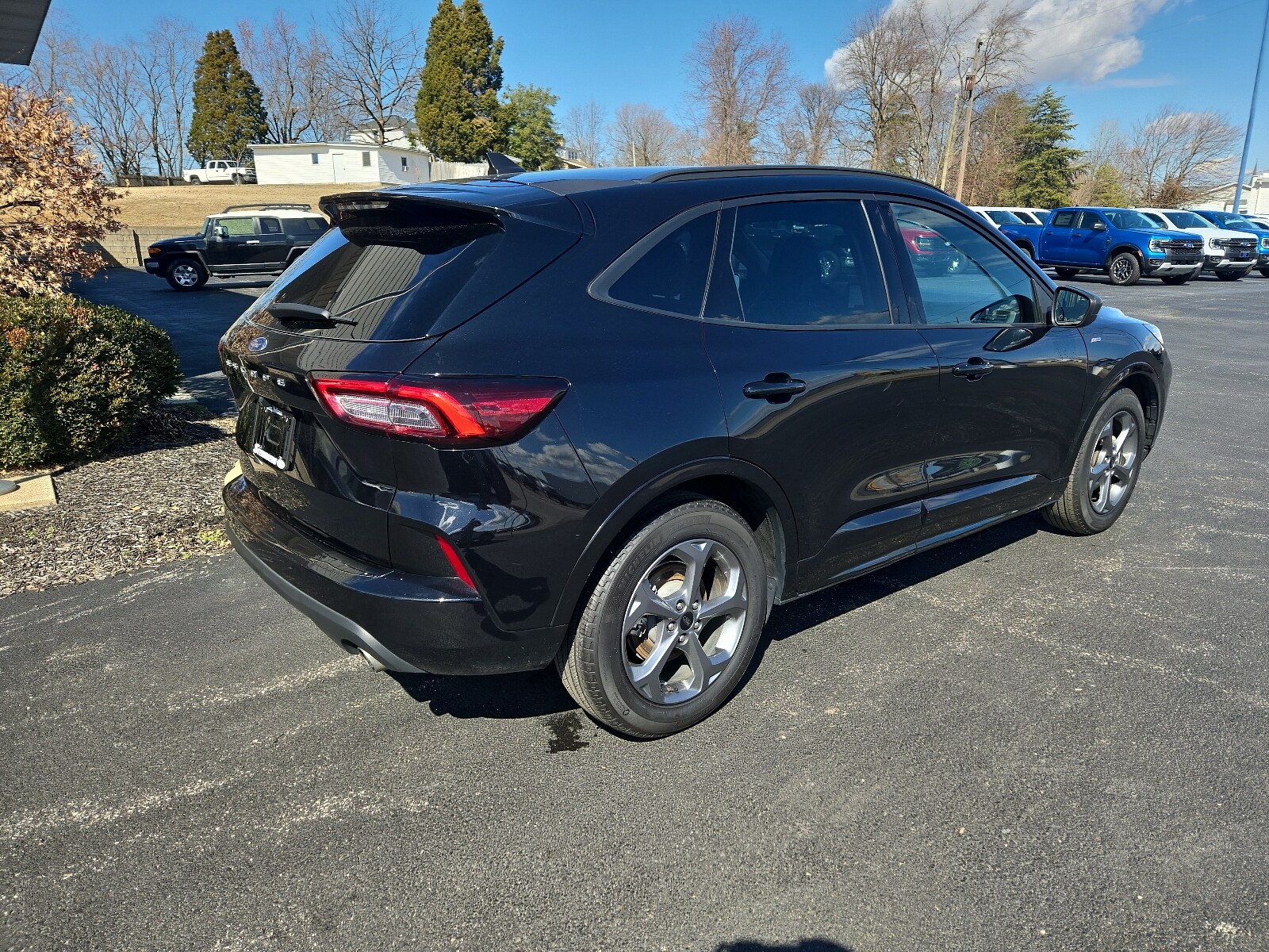 2024 Ford Escape ST-Line photo 3