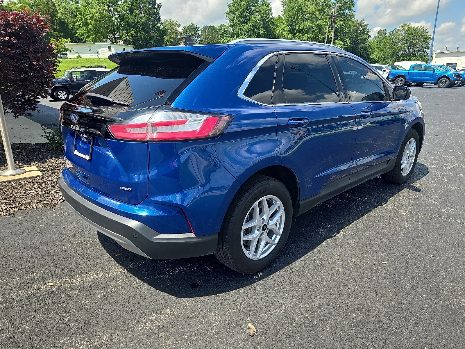 2024 Ford Edge SEL photo 3