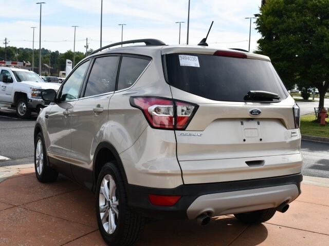 2018 Ford Escape SEL photo 4