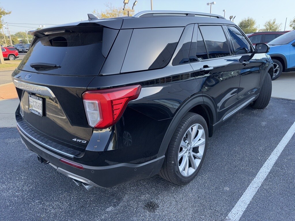 2022 Ford Explorer Platinum photo 3