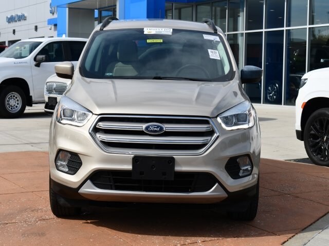 2018 Ford Escape SEL photo 2