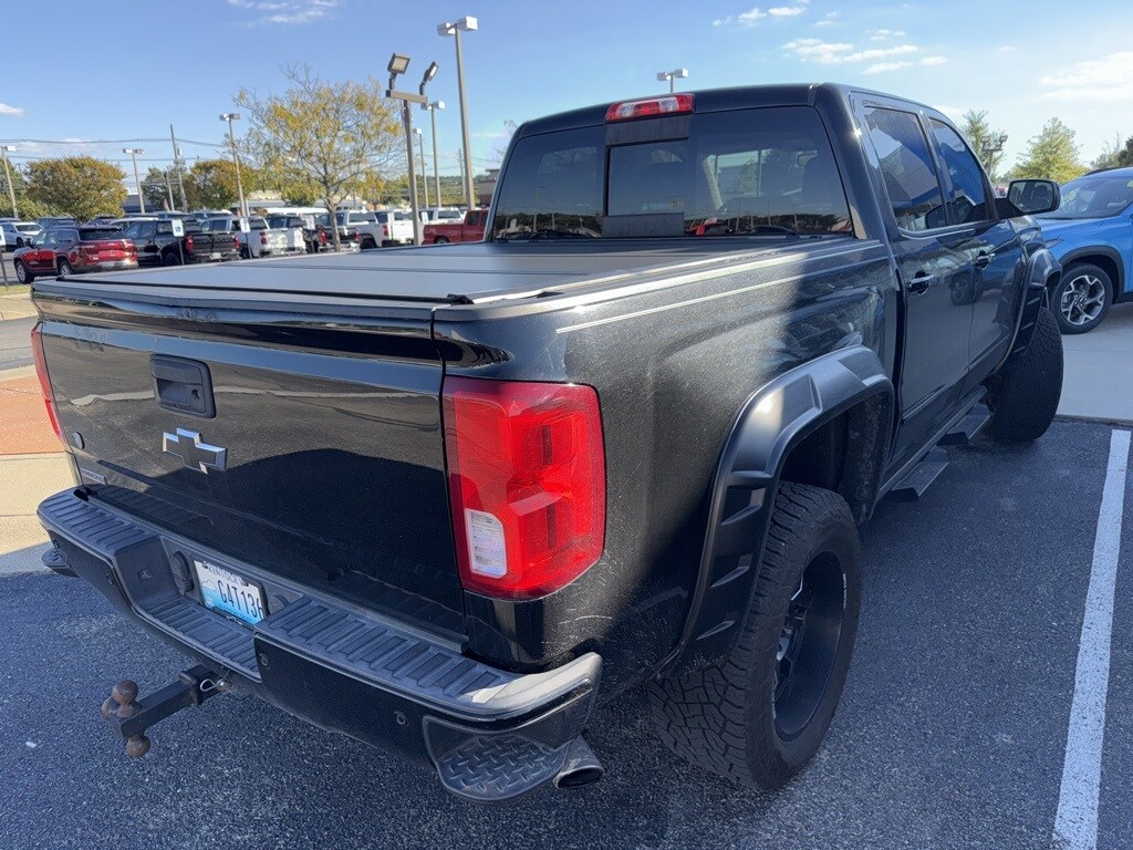 2016 Chevrolet Silverado 1500 LTZ photo 2