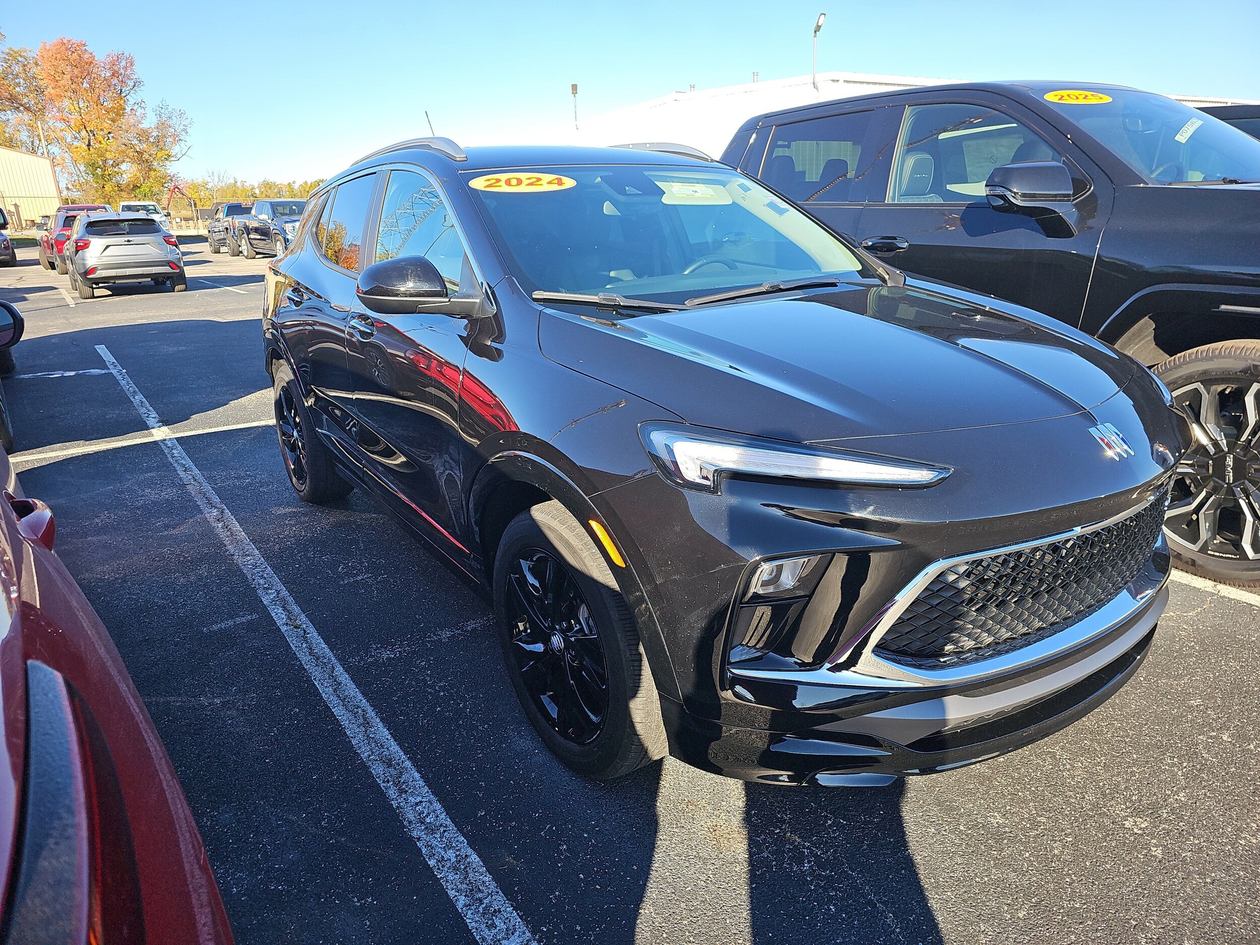 2024 Buick Encore GX Sport Touring photo 2
