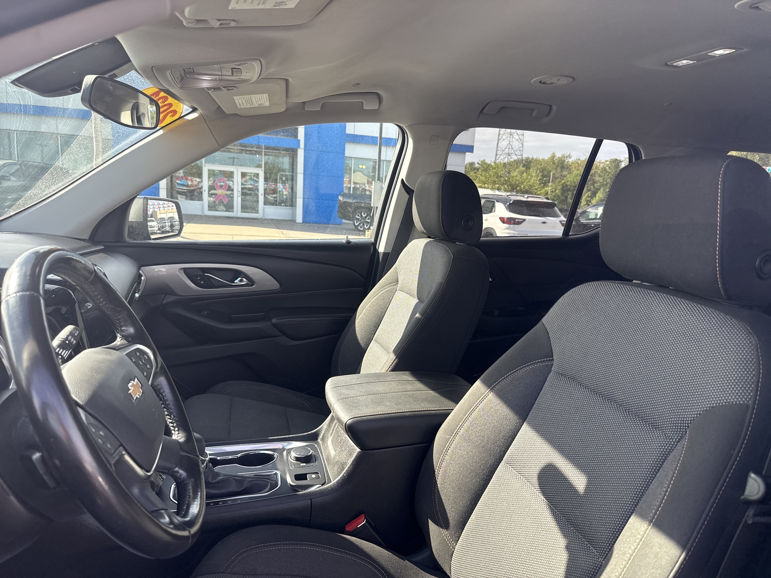 2021 Chevrolet Traverse 1LT - Photo 11