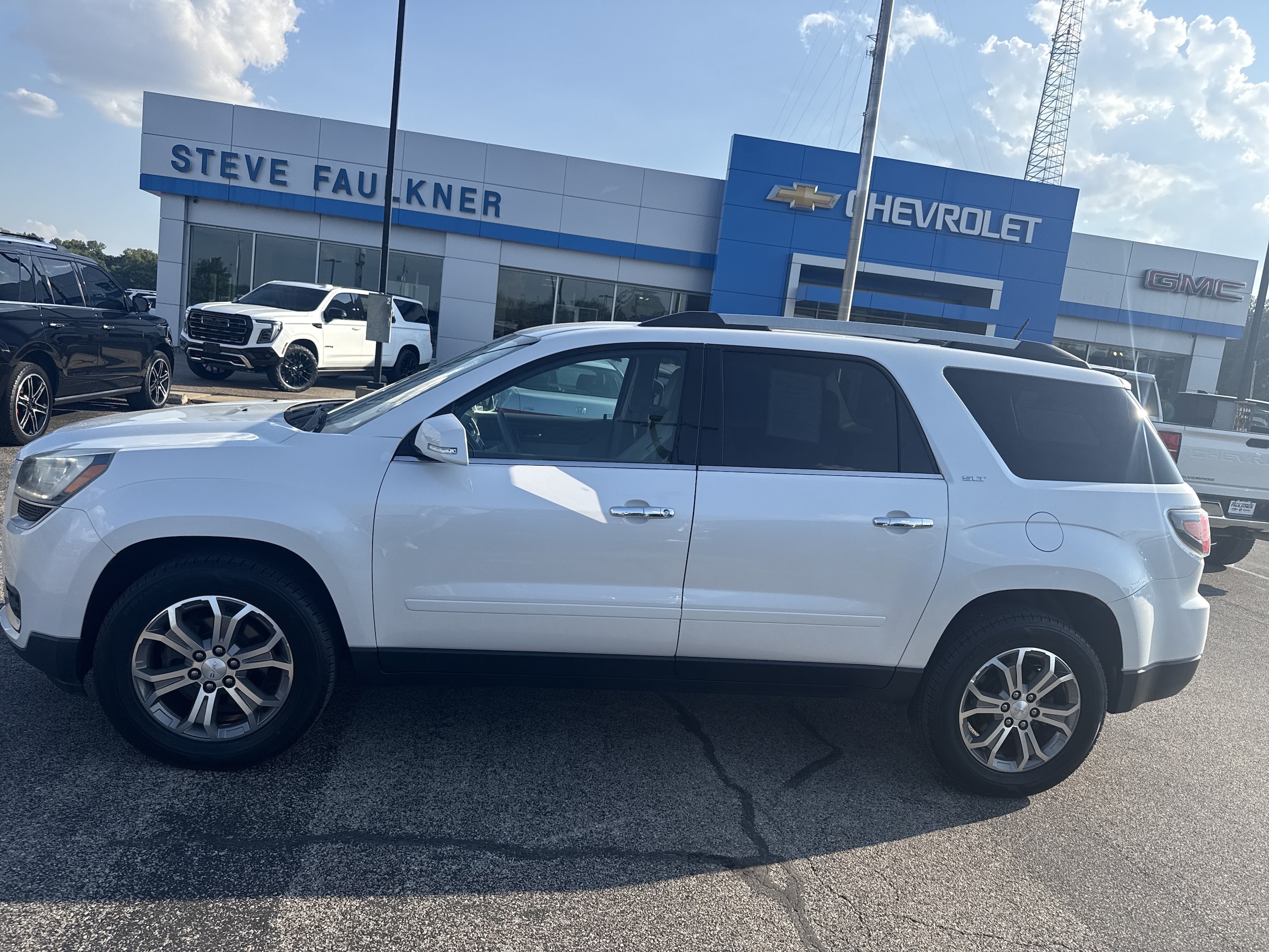 Used 2016 GMC Acadia SLT-1 with VIN 1GKKRRKD1GJ141543 for sale in Princeton, IN