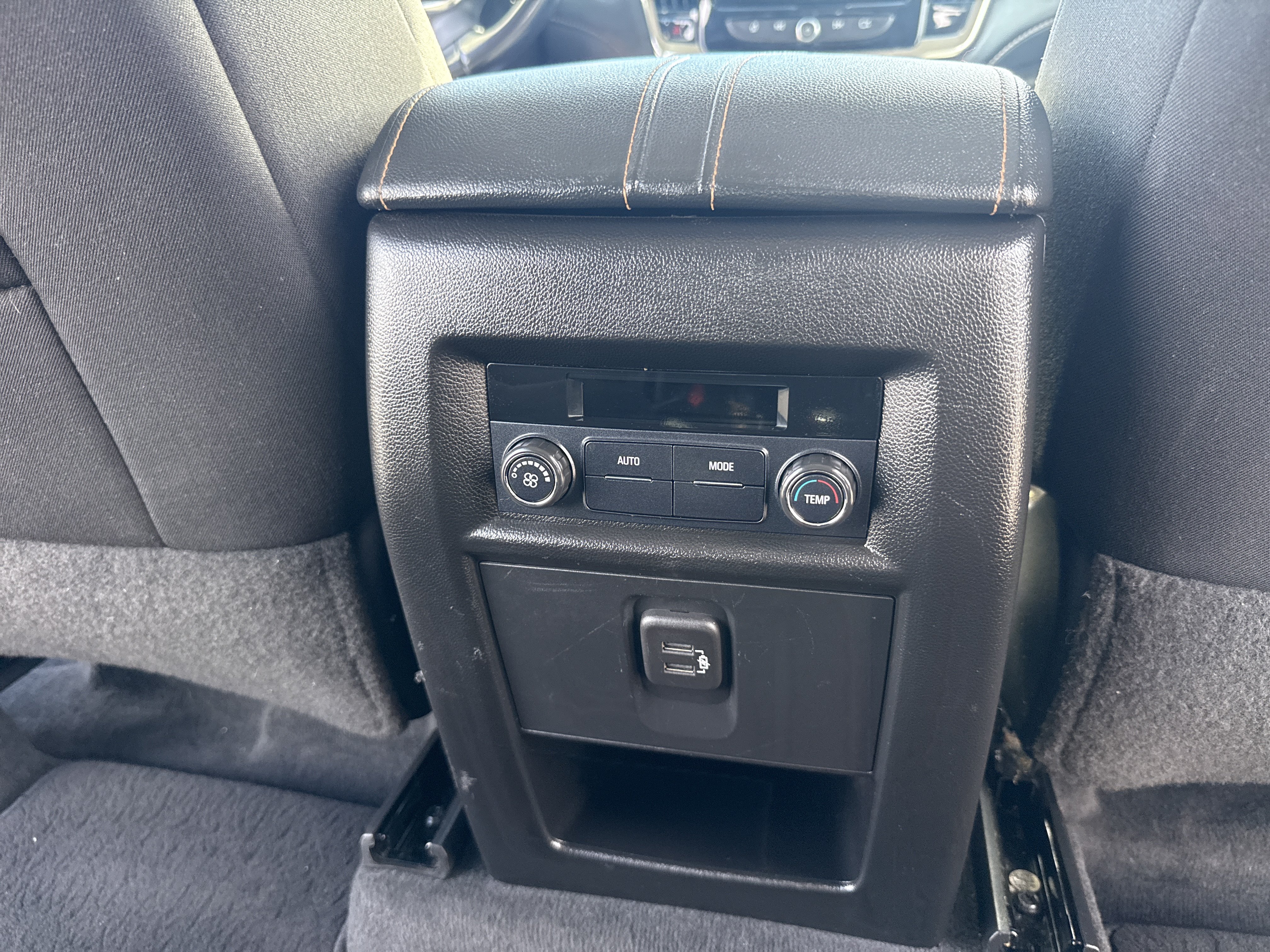 2021 Chevrolet Traverse 1LT - Photo 19