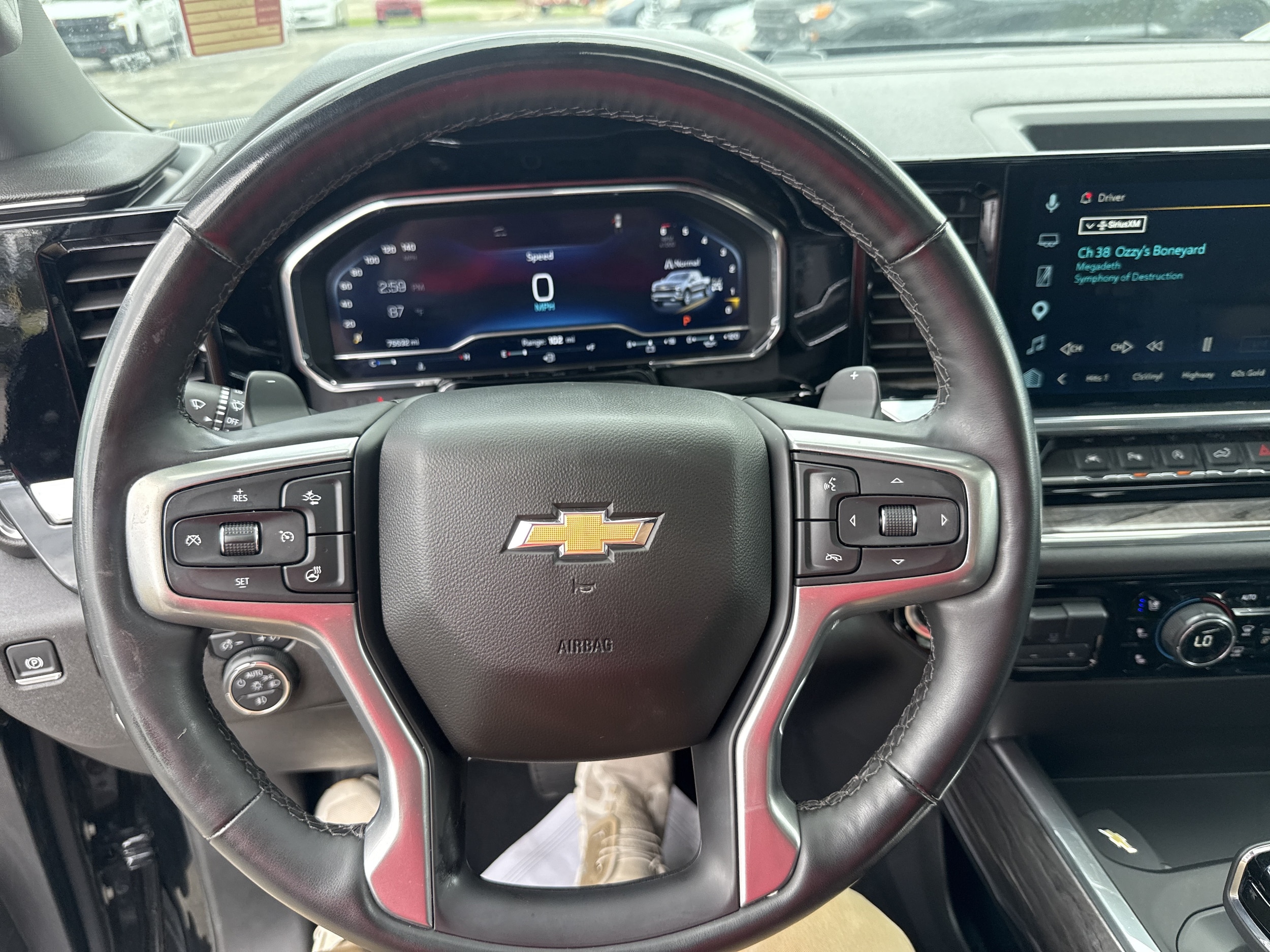 2025 Chevrolet Silverado 1500 LTZ - Photo 24