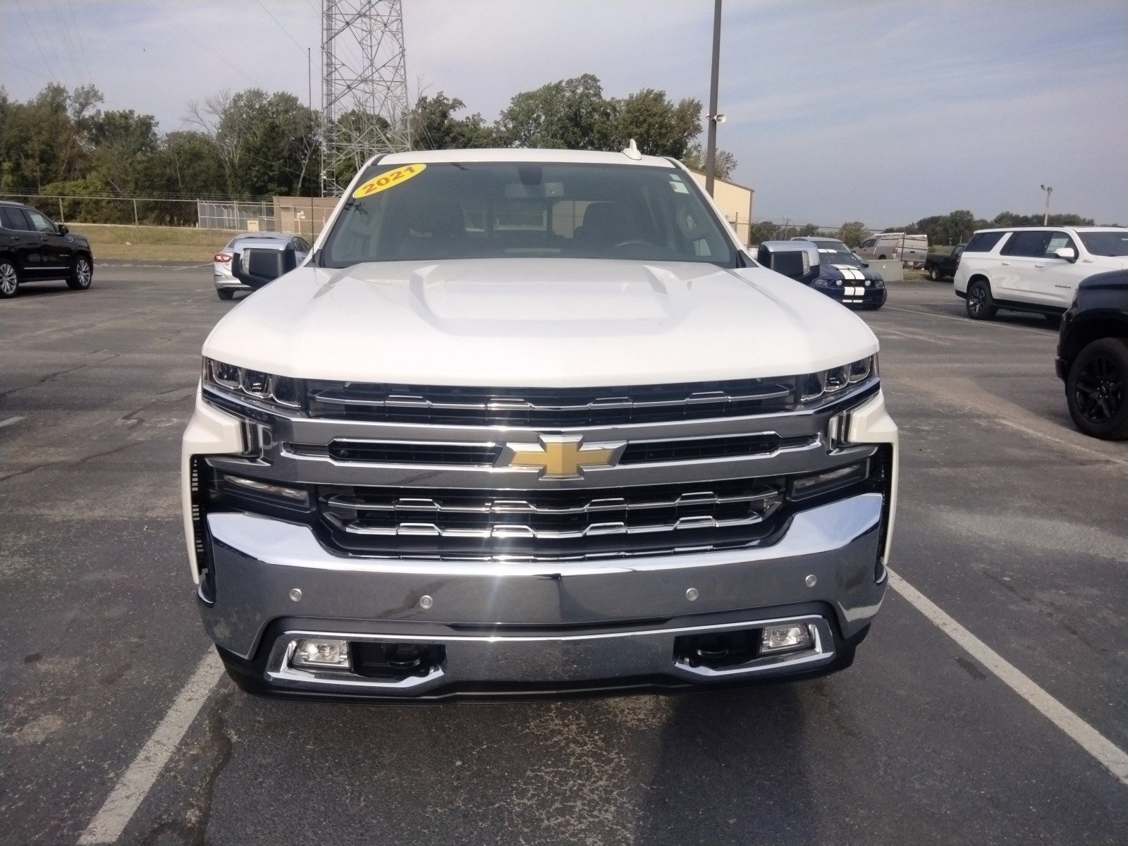 Used 2021 Chevrolet Silverado 1500 LTZ with VIN 3GCUYGED0MG122907 for sale in Princeton, IN