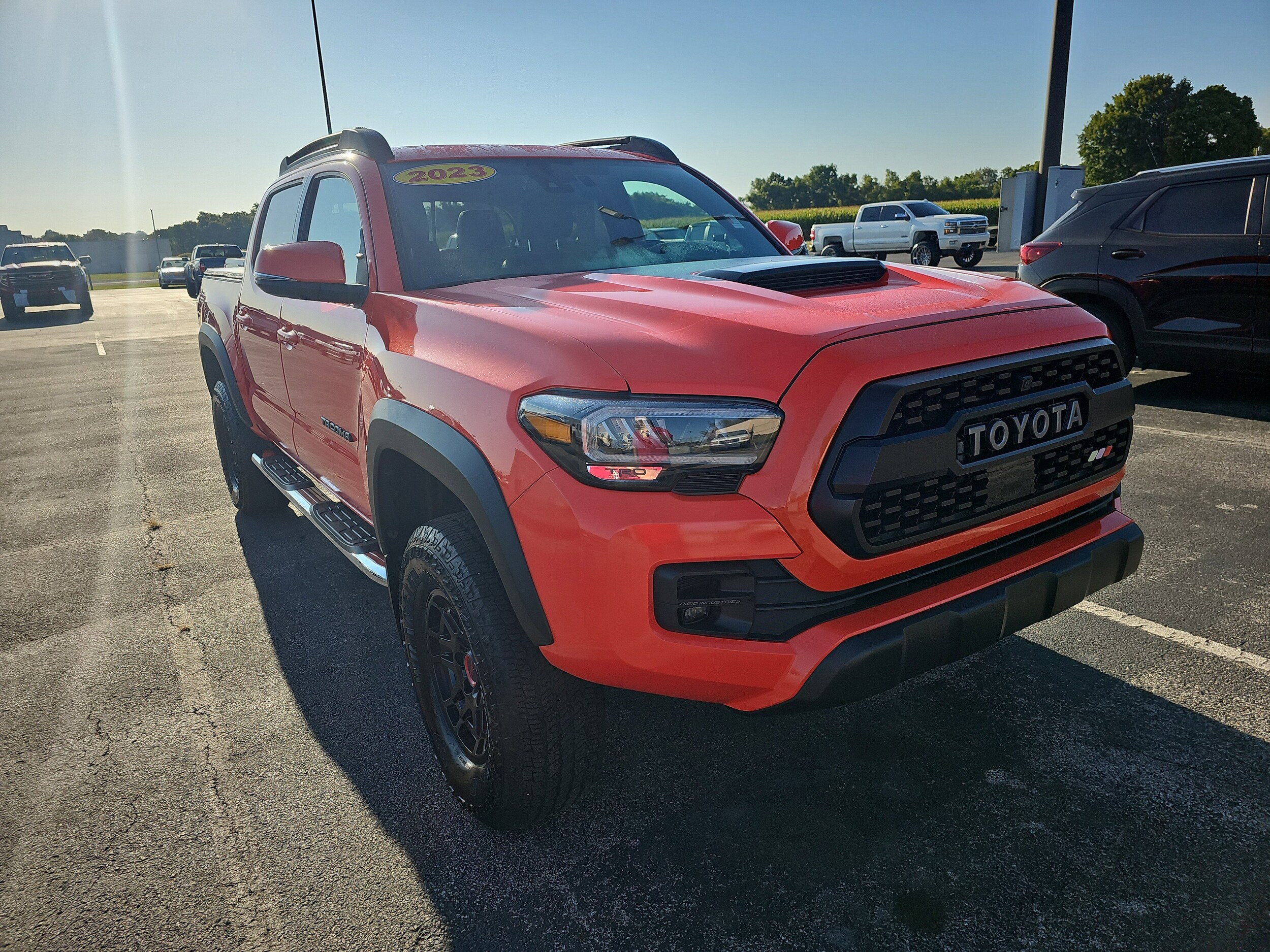 2023 Toyota Tacoma SR photo 3