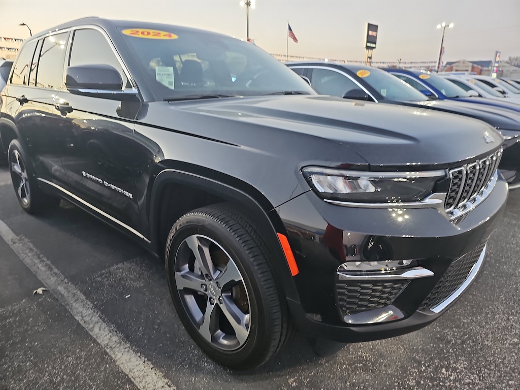 Used 2024 Jeep Grand Cherokee Limited SUV
