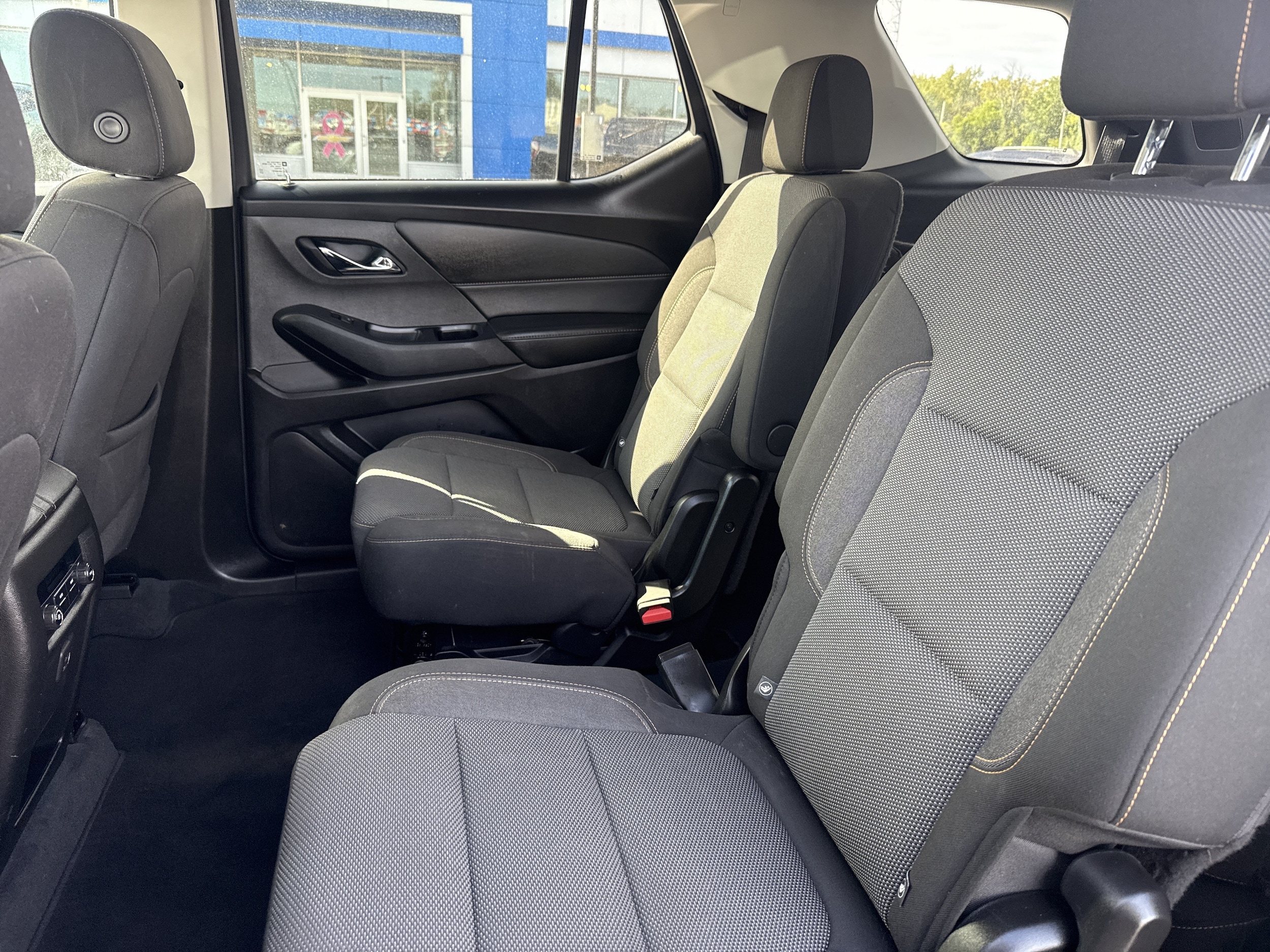 2021 Chevrolet Traverse 1LT - Photo 14