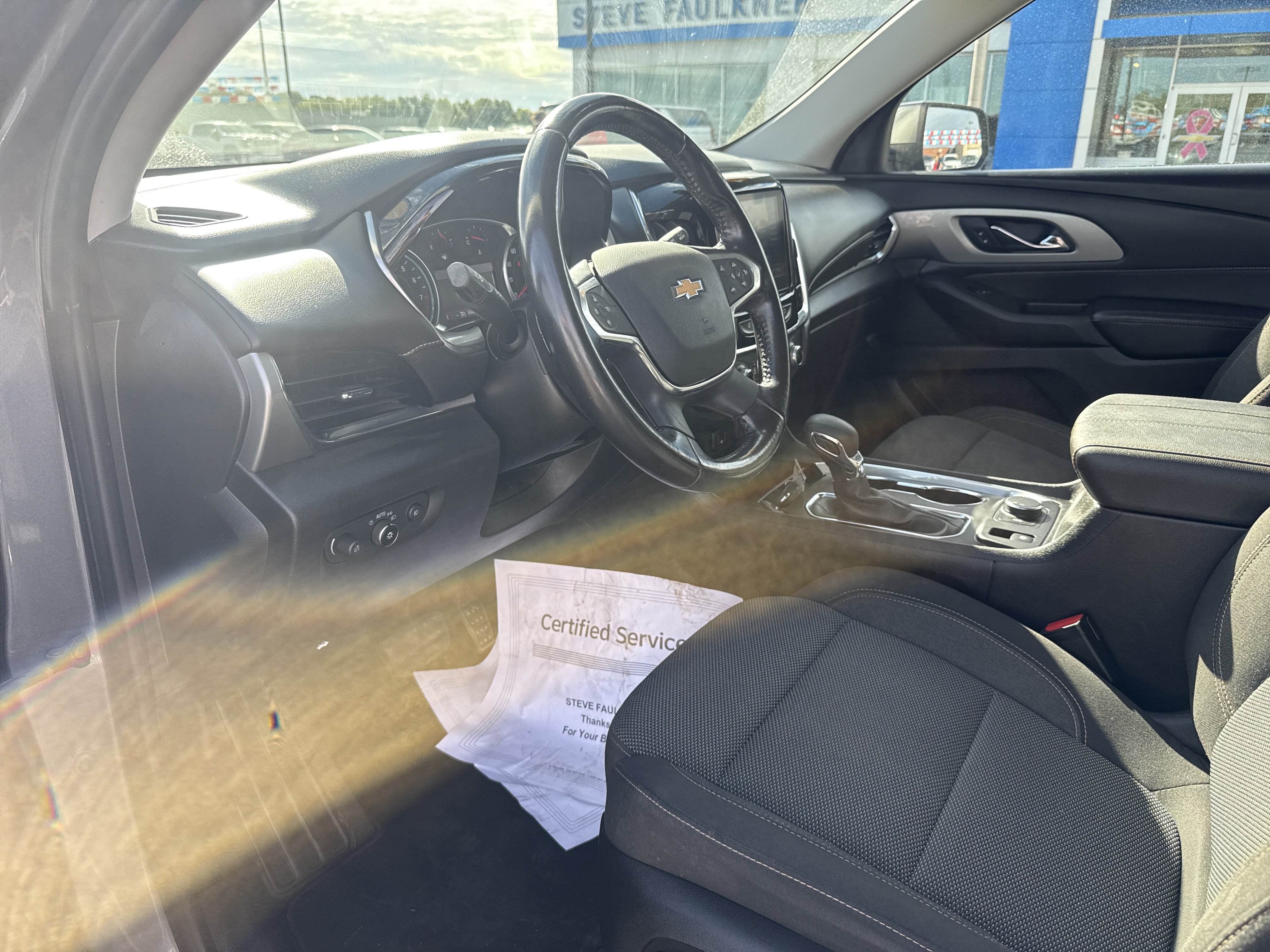 2021 Chevrolet Traverse 1LT - Photo 10