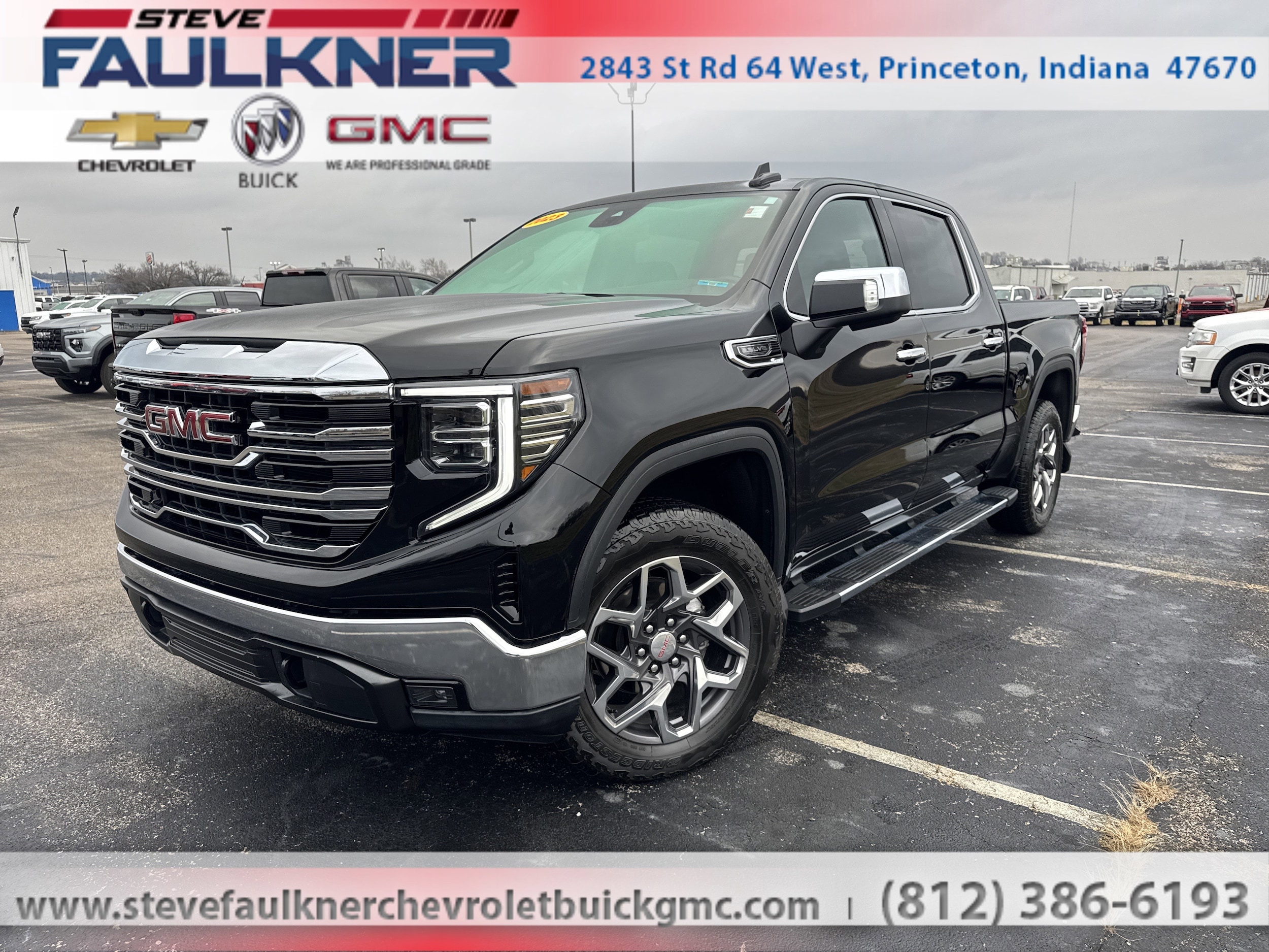 2023 GMC Sierra 1500 SLT's photo