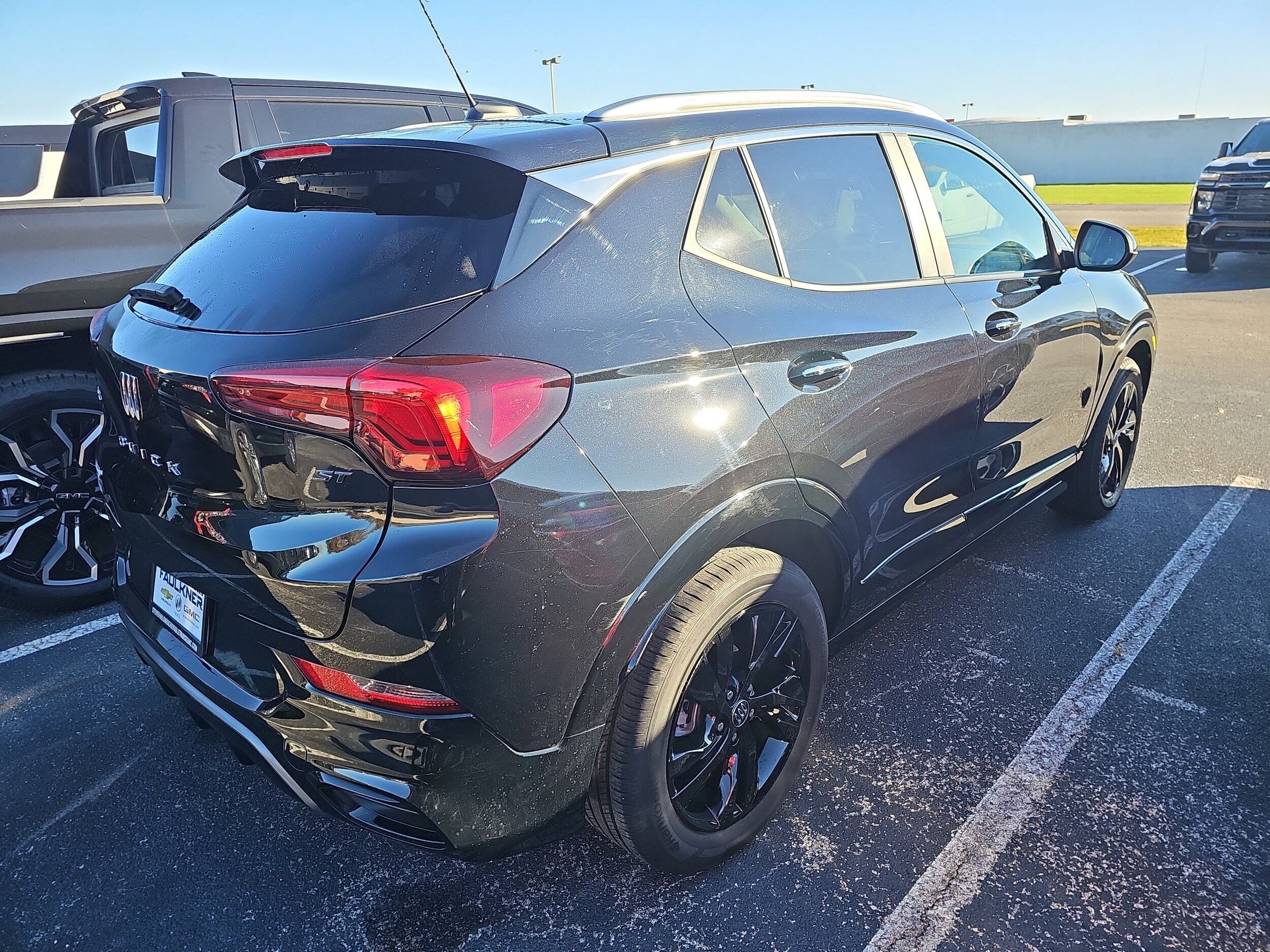 2024 Buick Encore GX Sport Touring photo 3