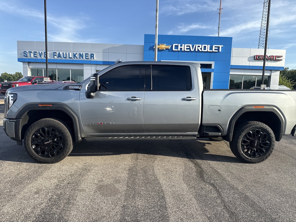 Used 2025 GMC Sierra 2500 HD AT4 Truck Crew Cab