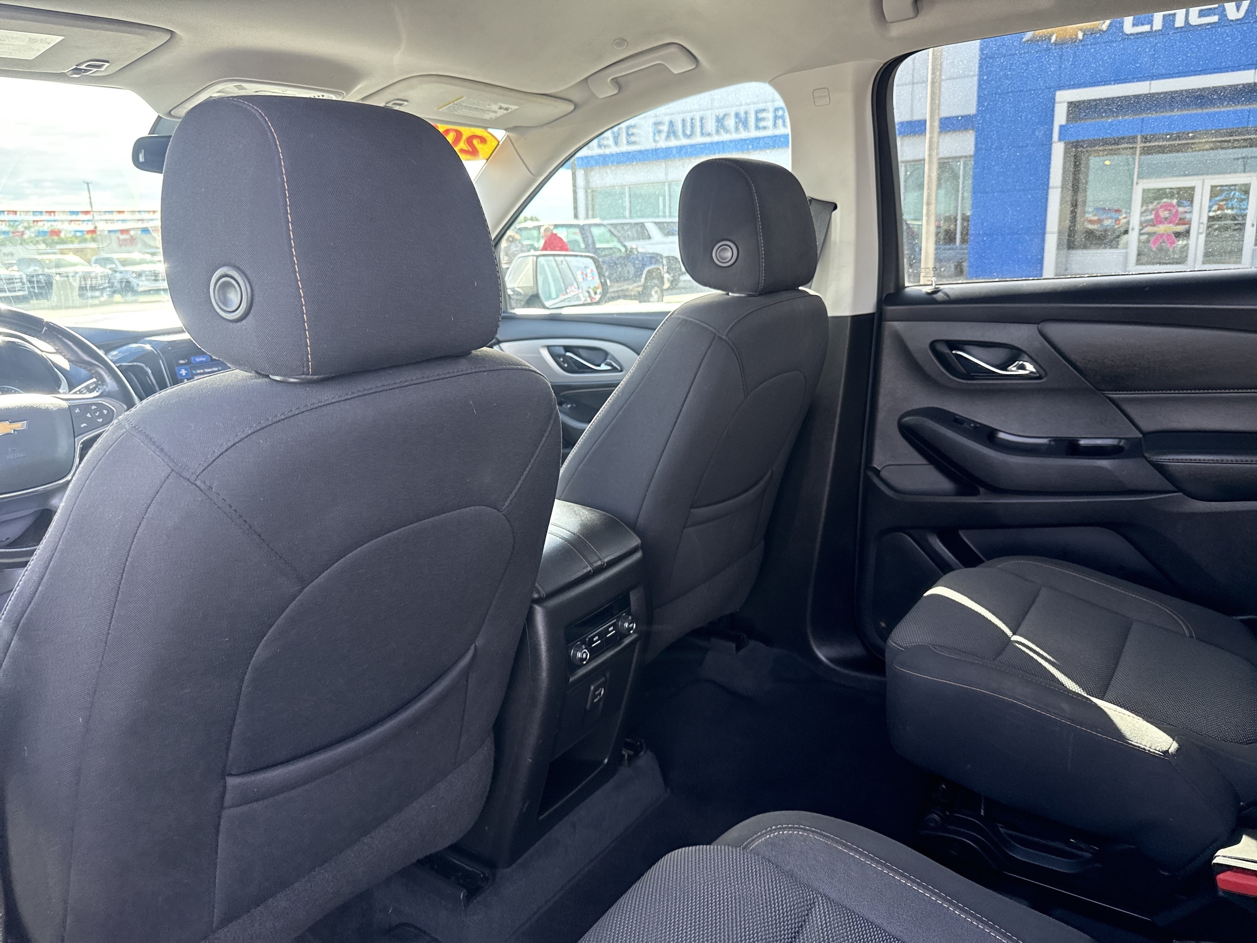 2021 Chevrolet Traverse 1LT - Photo 13