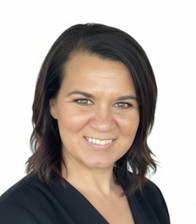 Staff member Vanna Harris from ID_388cba