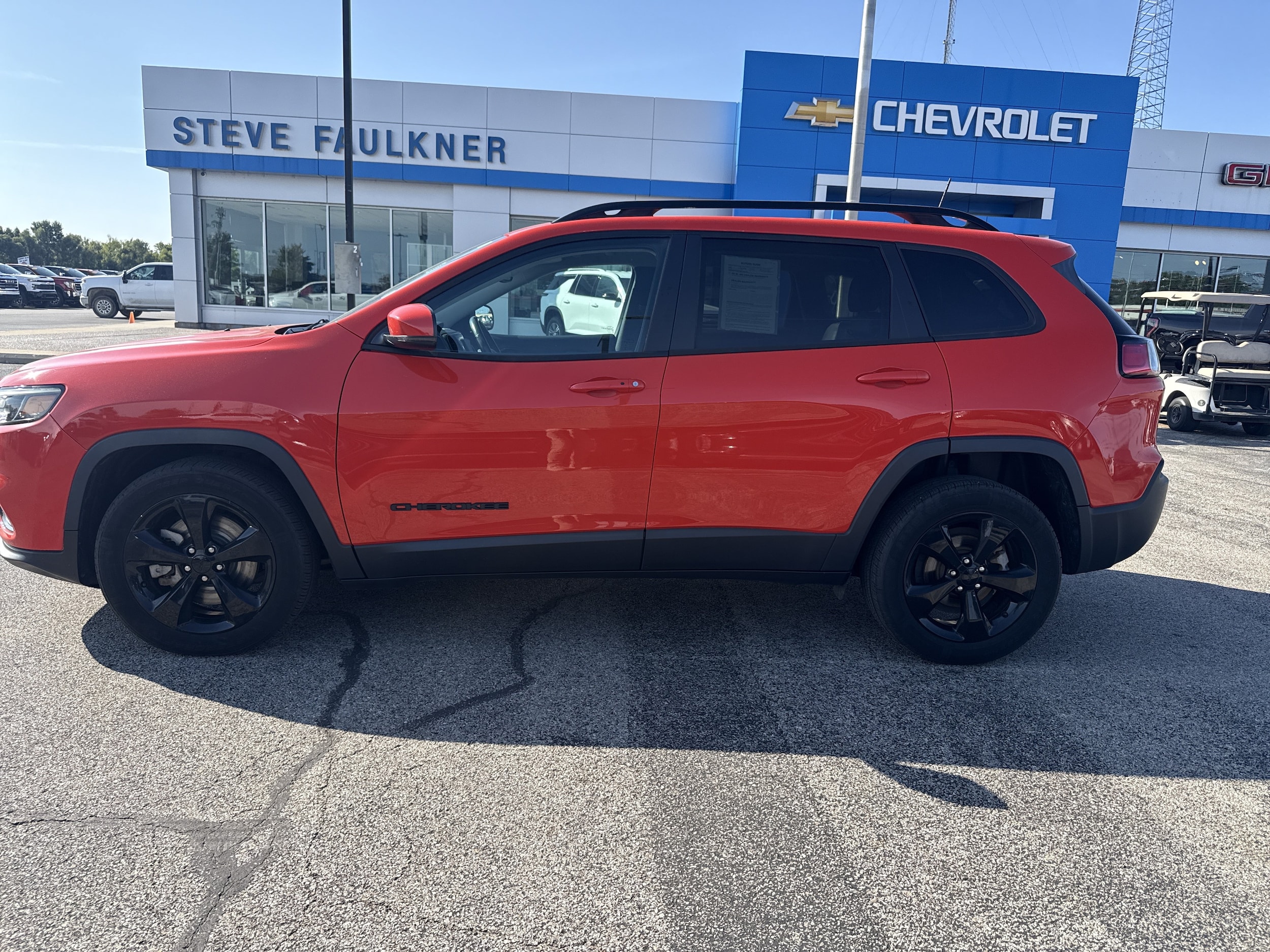 Used 2021 Jeep Cherokee Altitude with VIN 1C4PJLLBXMD169032 for sale in Princeton, IN