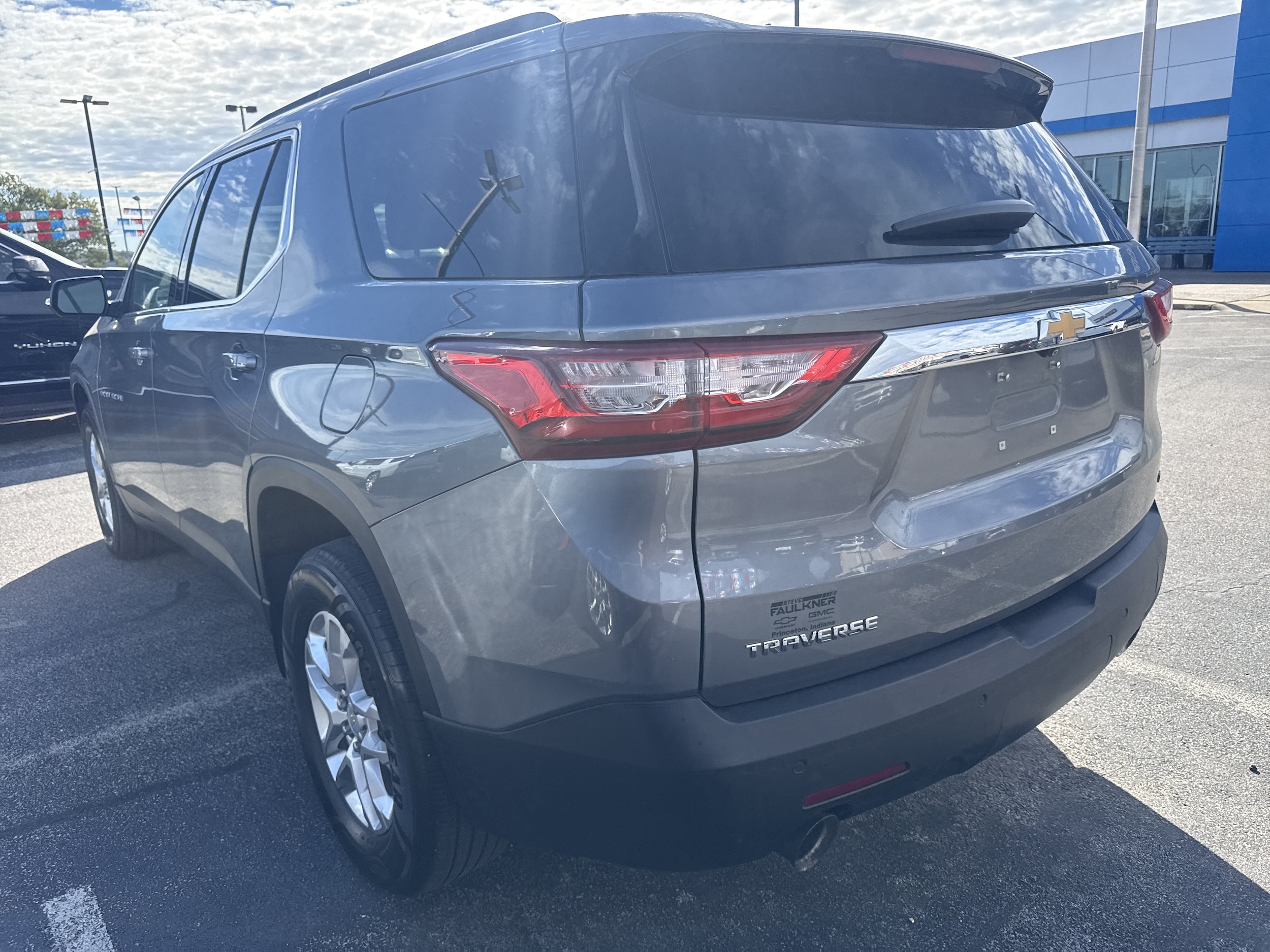 2021 Chevrolet Traverse 1LT - Photo 7