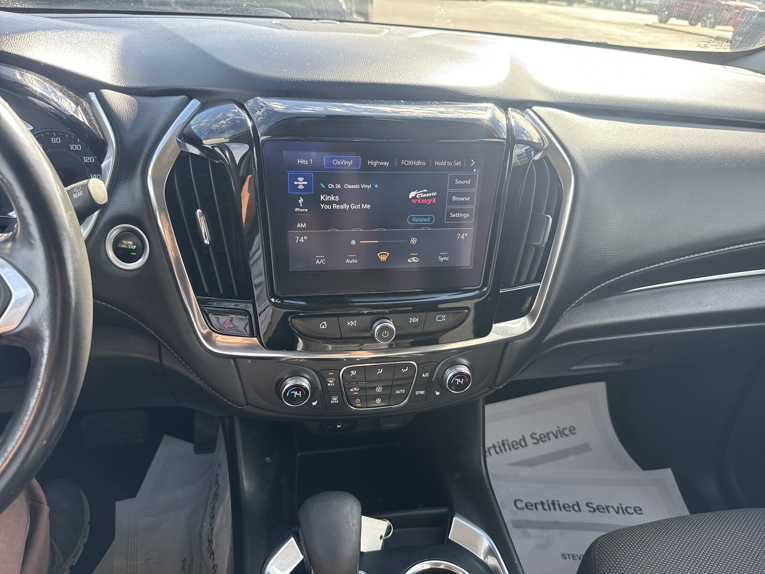2021 Chevrolet Traverse 1LT - Photo 25
