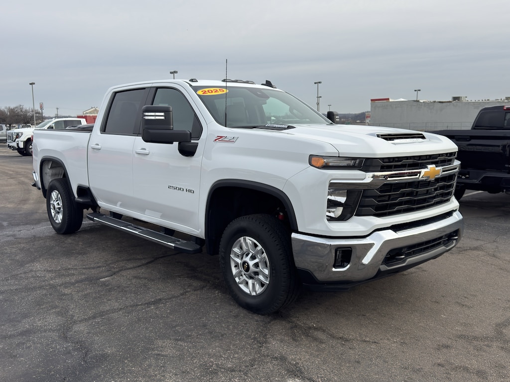 Used 2025 Chevrolet Silverado 2500 HD LT Truck Crew Cab