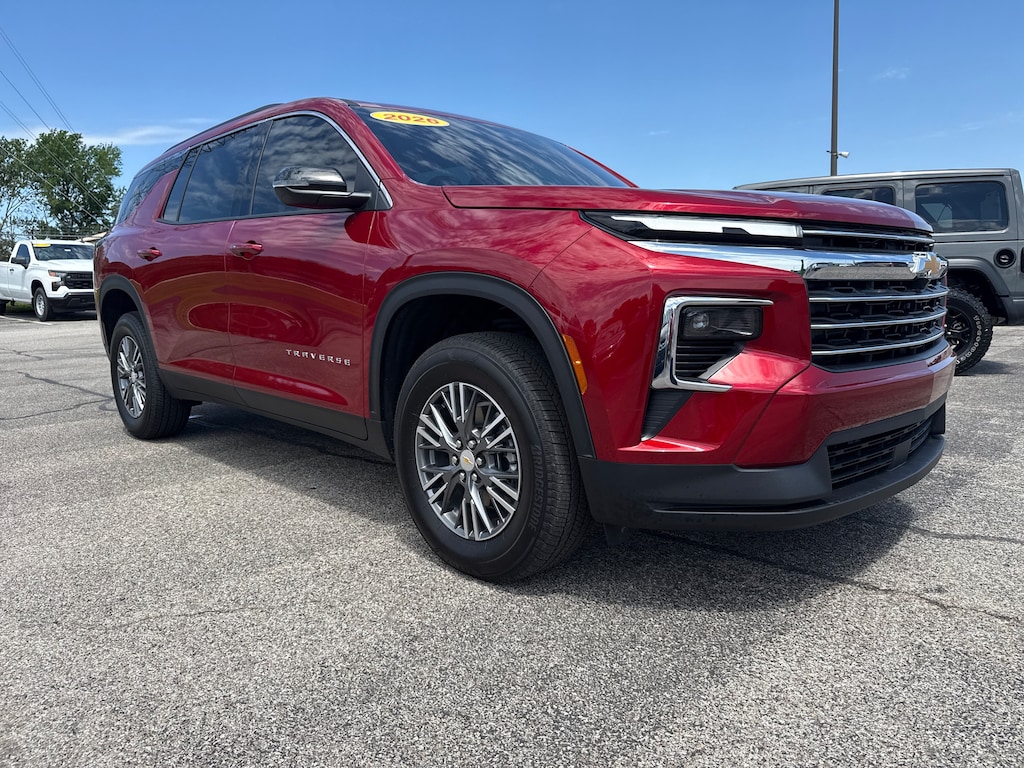 Used 2026 Chevrolet Traverse LT SUV