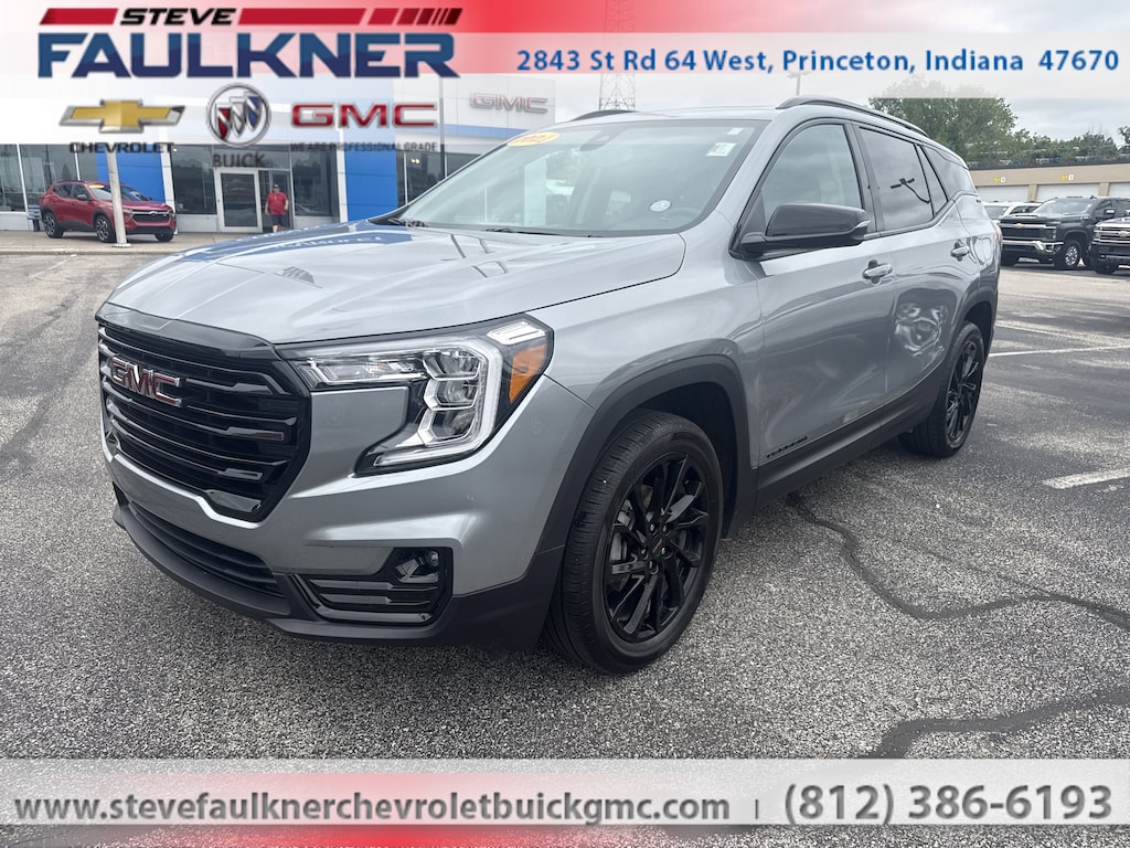 Used 2024 GMC Terrain SLT SUV