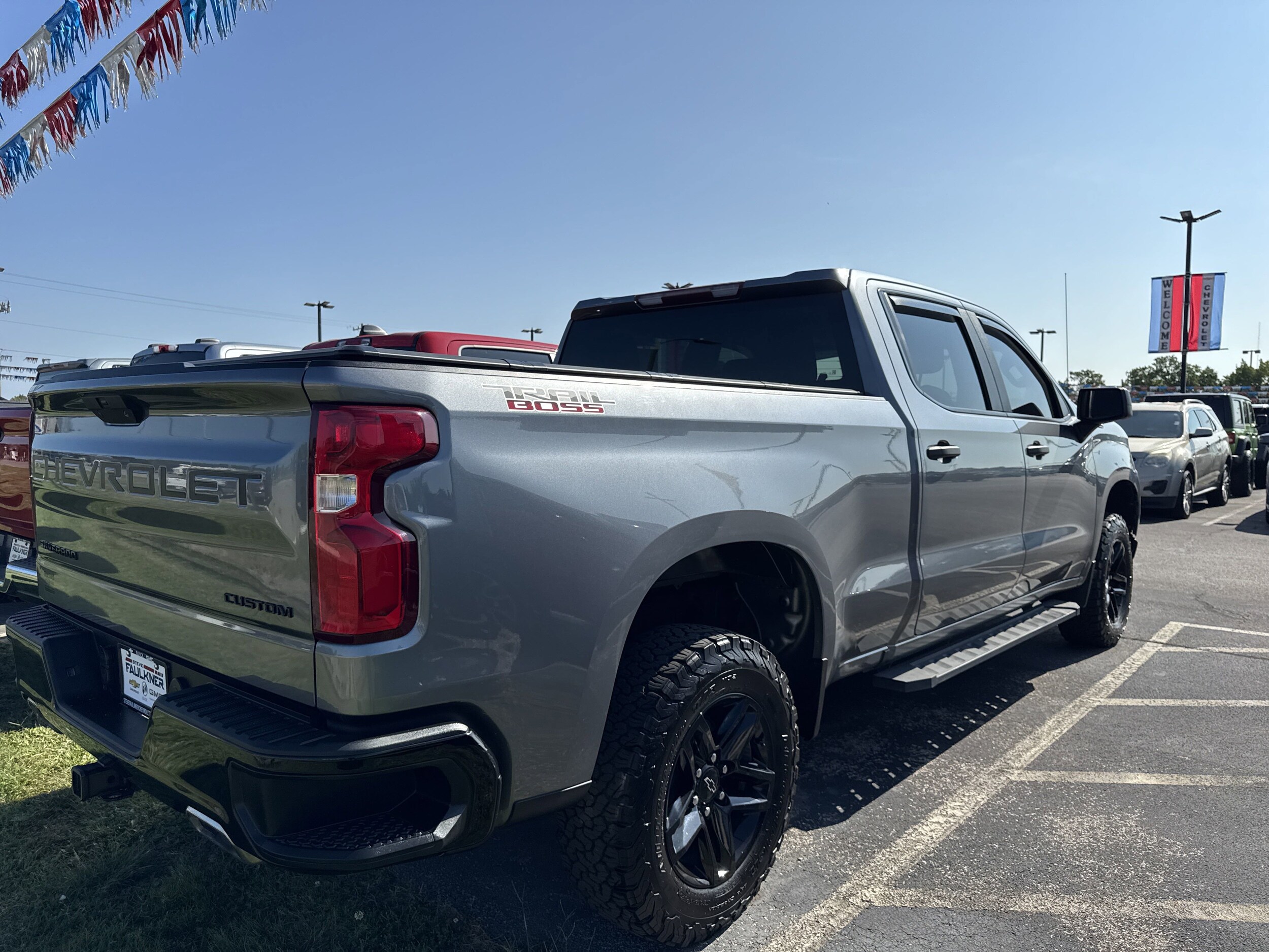 2021 Chevrolet Silverado 1500 Custom Trail Boss photo 4