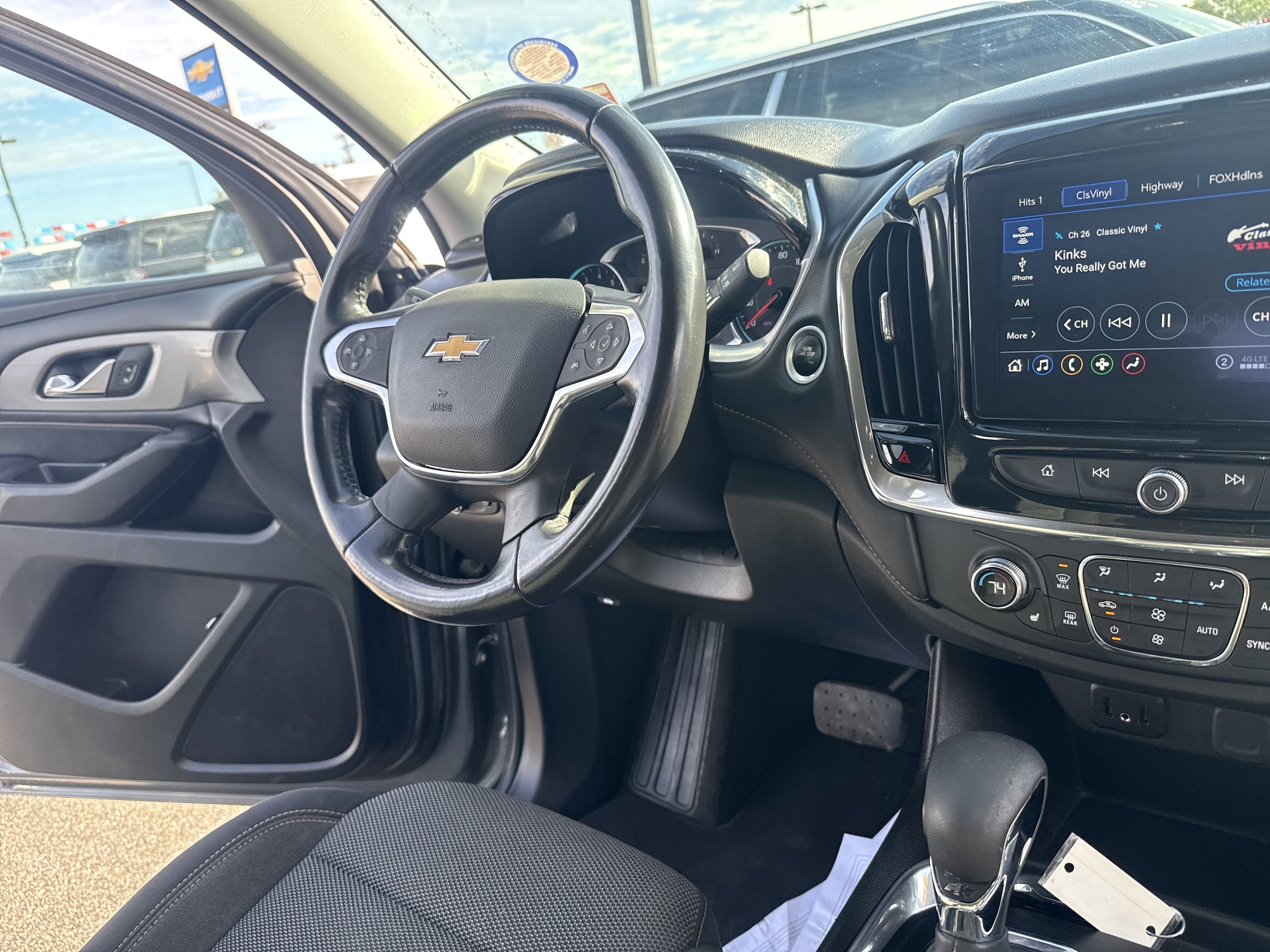 2021 Chevrolet Traverse 1LT - Photo 24