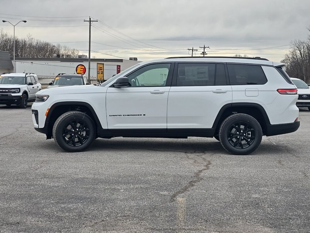 New 2026 Jeep Grand Cherokee L LAREDO ALTITUDE 4X4 Sport Utility