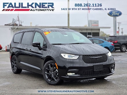 2026 Chrysler Pacifica LIMITED Passenger Van