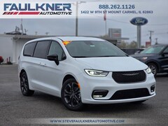 2026 Chrysler Pacifica SELECT Passenger Van