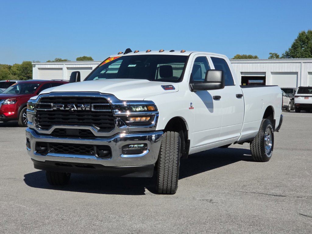 New 2027 Ram 3500 TRADESMAN CREW CAB 4X4 8' BOX Pickup