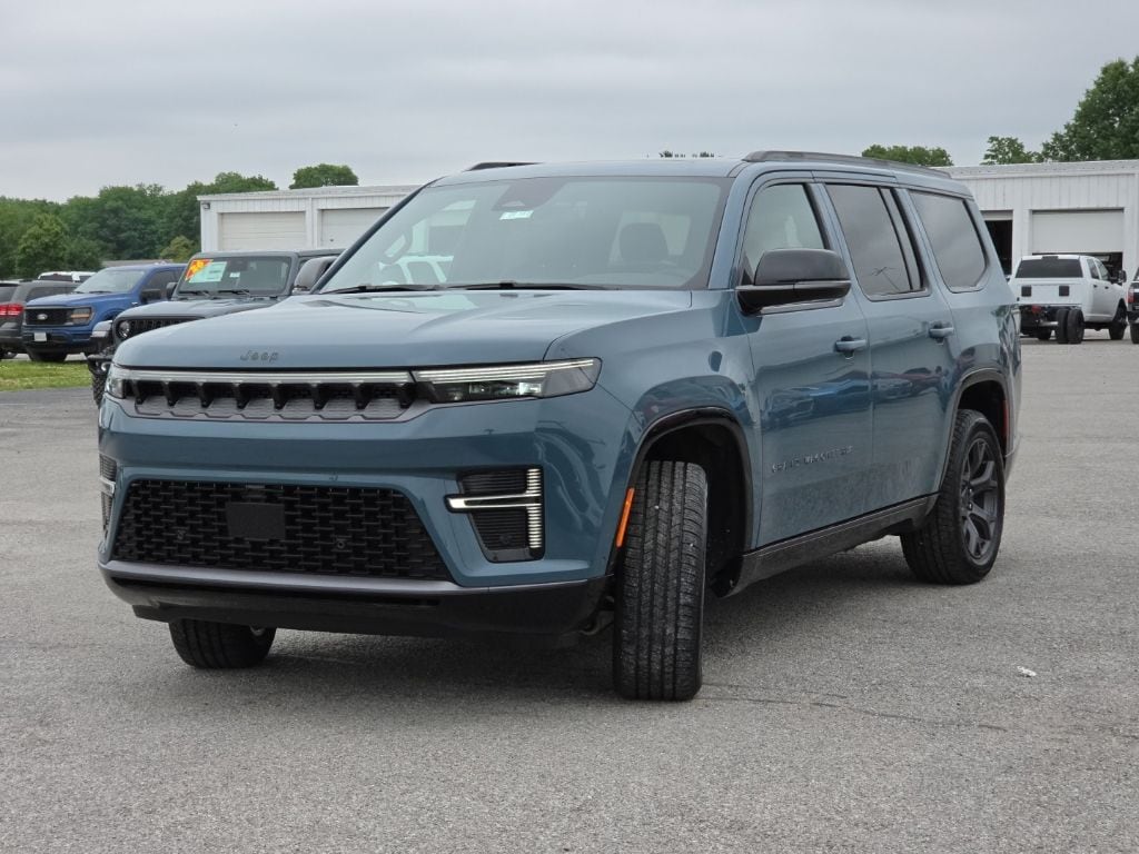 New 2026 Jeep Grand Wagoneer LIMITED ALTITUDE 4X4 Sport Utility
