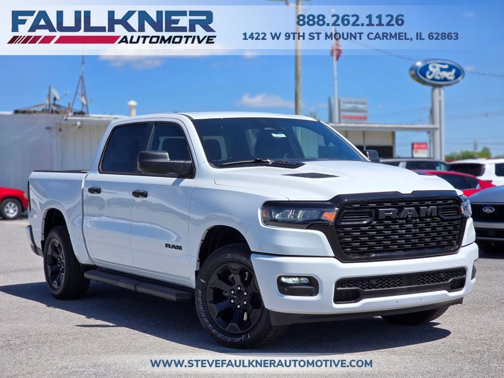 New 2026 Ram 1500 EXPRESS CREW CAB 4X4 5'7 BOX Pickup
