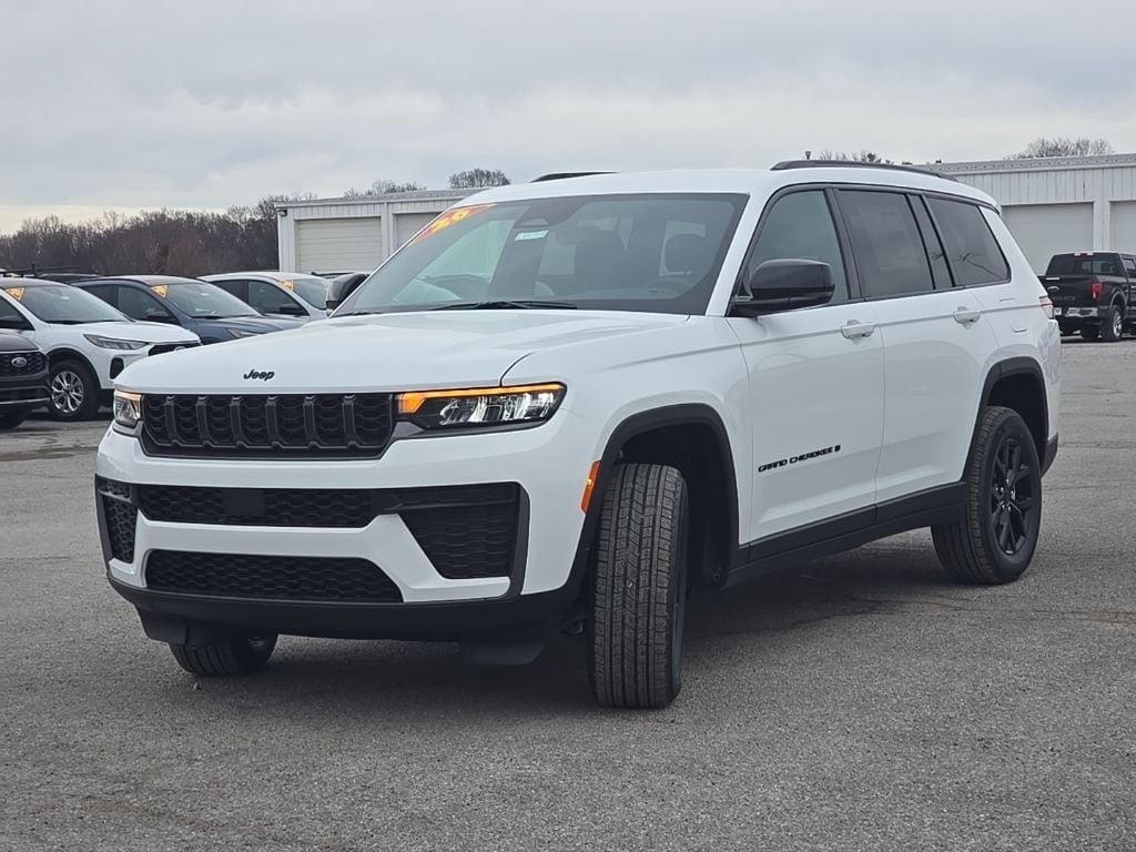 New 2026 Jeep Grand Cherokee L LAREDO ALTITUDE 4X4 Sport Utility