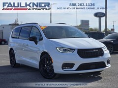 2026 Chrysler Pacifica SELECT Passenger Van