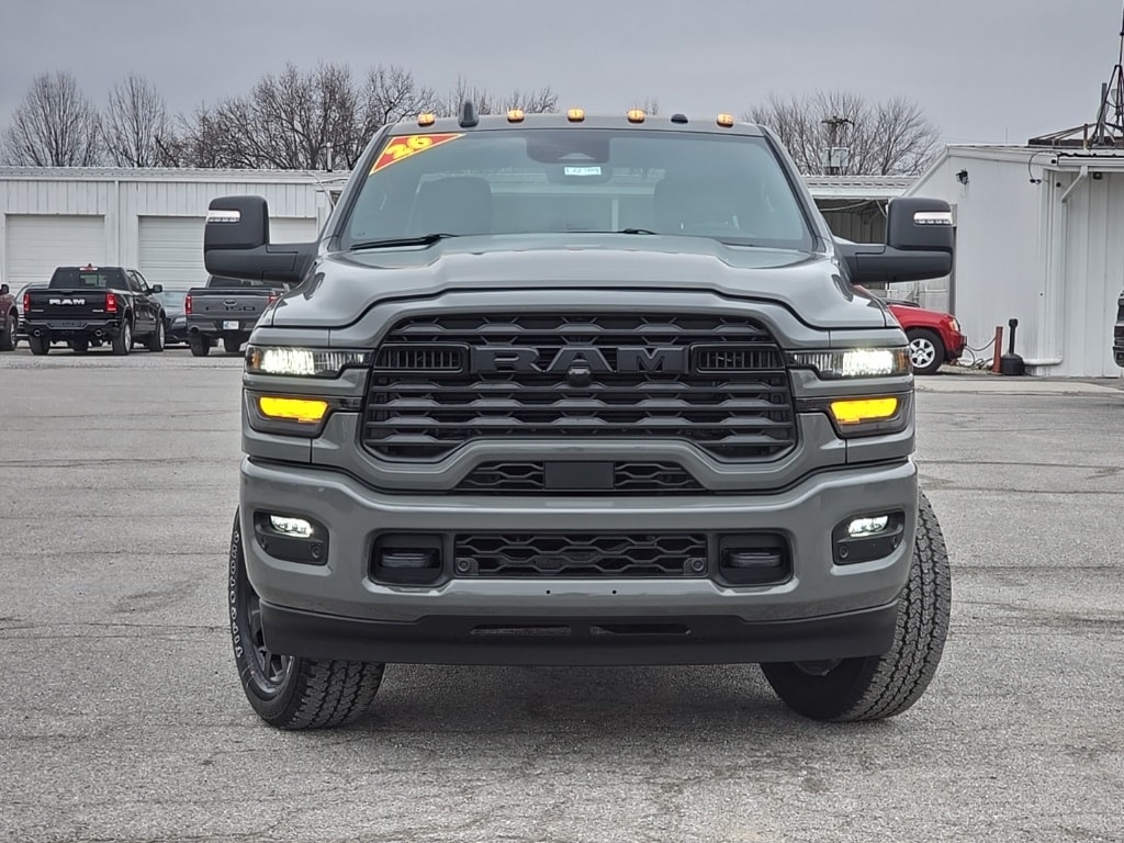 New 2026 Ram 2500 BIG HORN CREW CAB 4X4 6'4 BOX Pickup