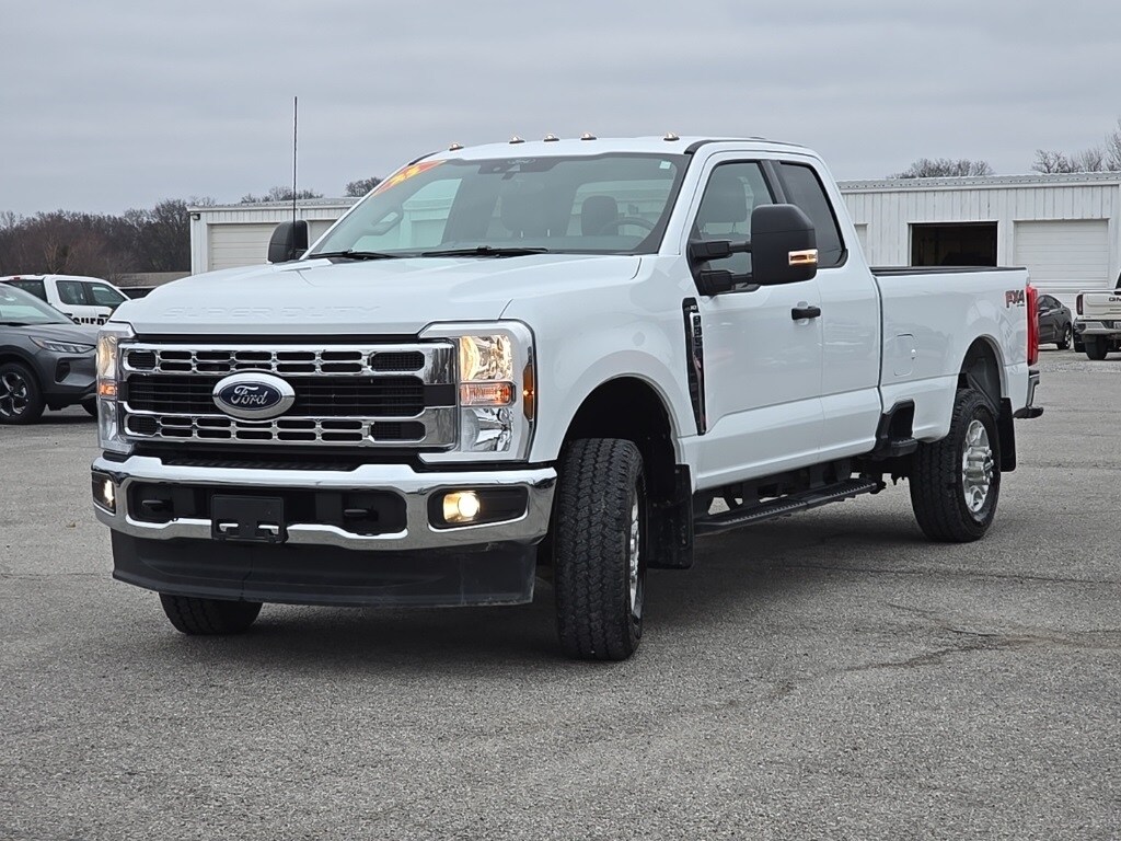 Used 2025 Ford F-350 XLT Truck Super Cab