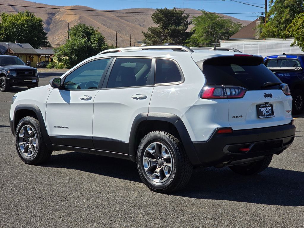 2019 Jeep Cherokee Trailhawk photo 2
