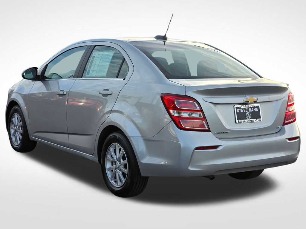 2017 Chevrolet Sonic LT photo 3