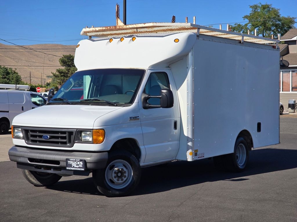 Used 2007 Ford E-350SD Base Cab/Chassis