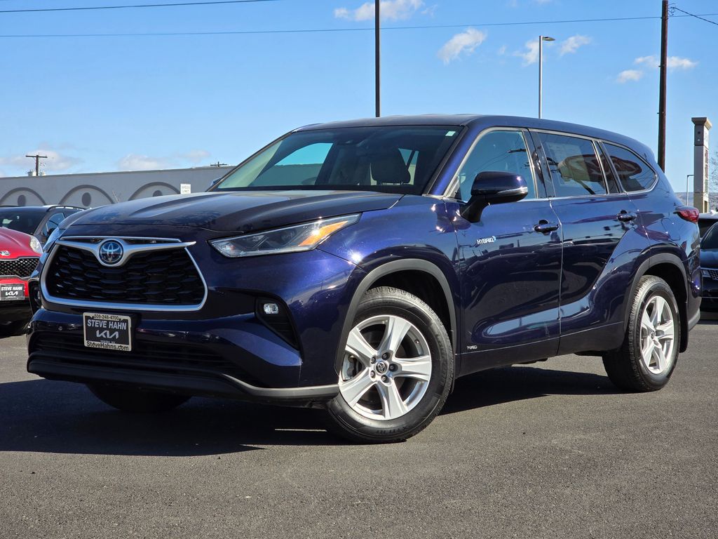2021 Toyota Highlander LE