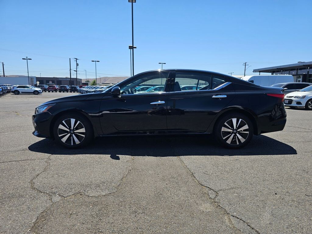 Used 2020 Nissan Altima 2.5 SL Sedan
