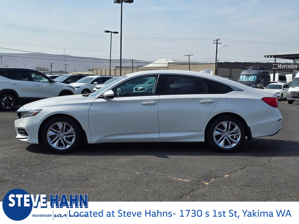 2018 Honda Accord LX photo 2