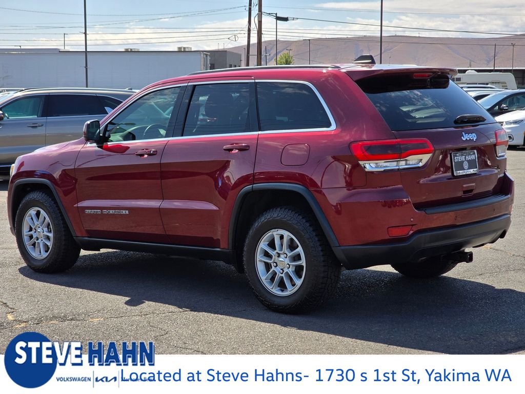 2018 Jeep Grand Cherokee Laredo photo 3