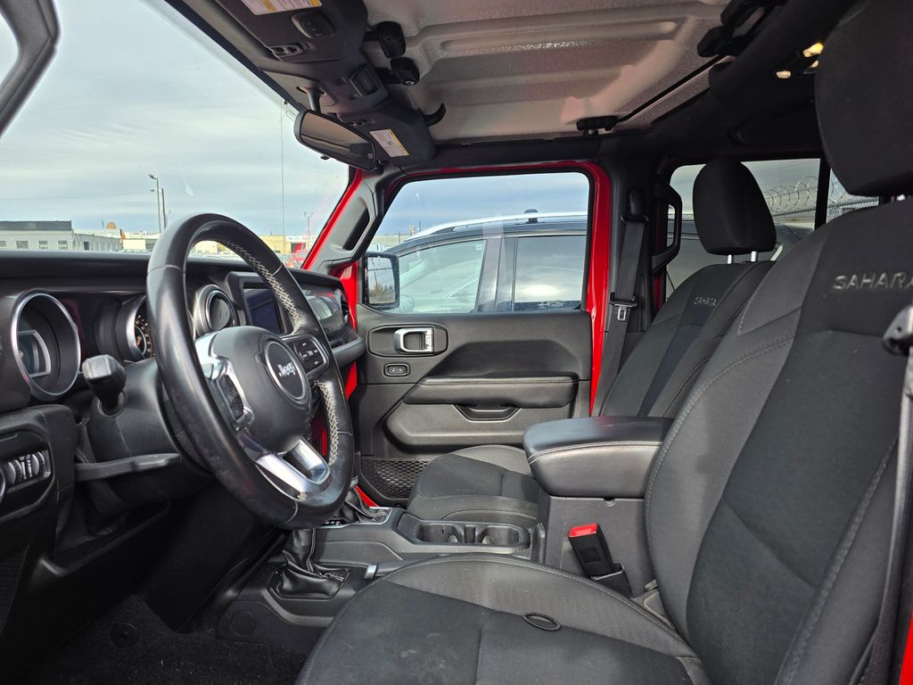 2020 Jeep Wrangler Unlimited Sahara photo 4